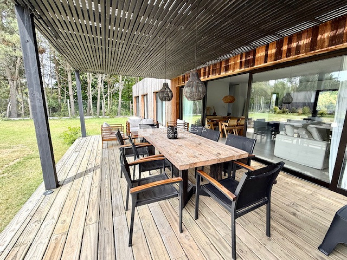 Casa ID.40814 - Alquiler en San Rafael barrio privado 3 dormitorios Punta del Este