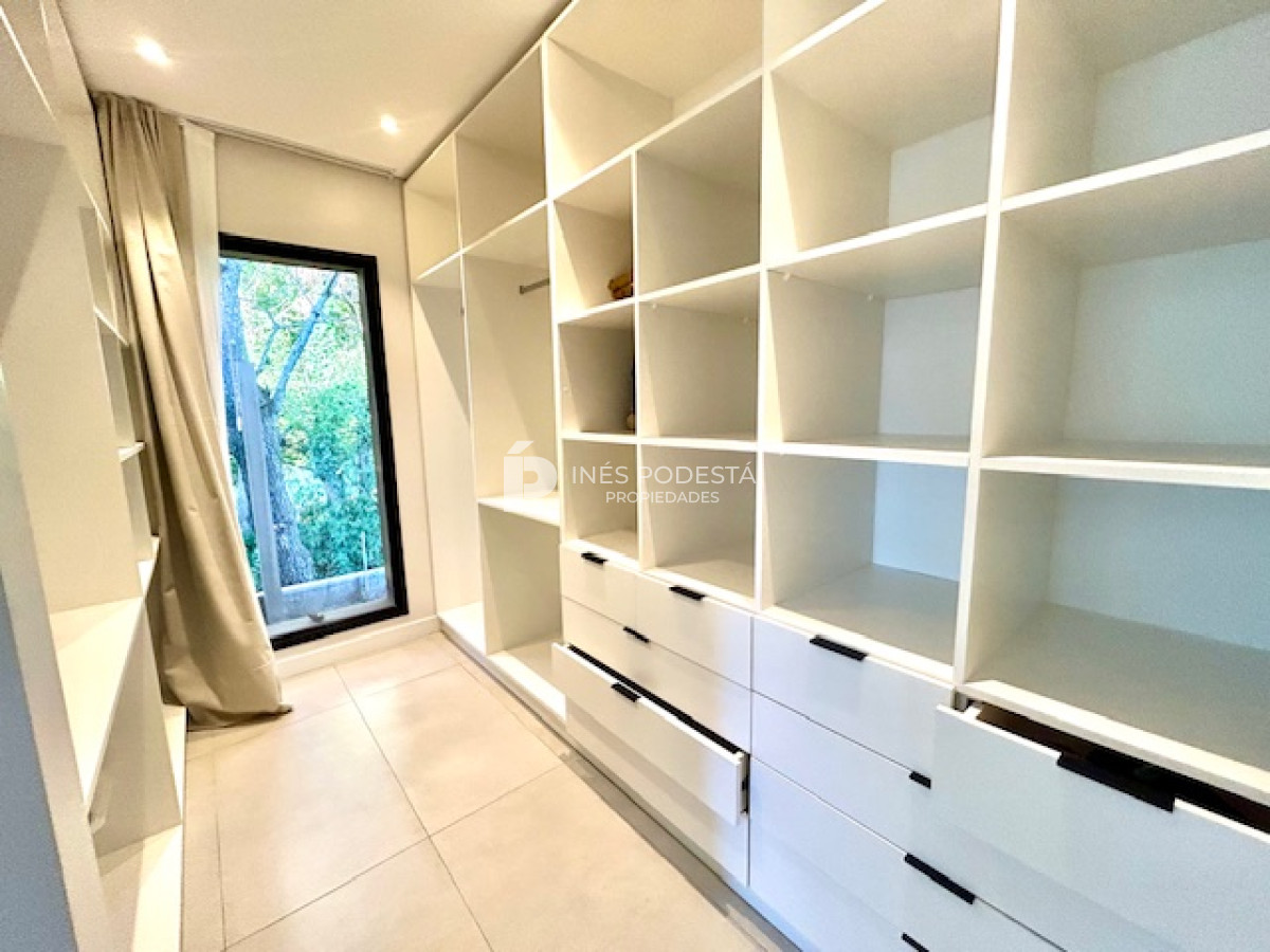 Casa ID.40814 - Alquiler en San Rafael barrio privado 3 dormitorios Punta del Este