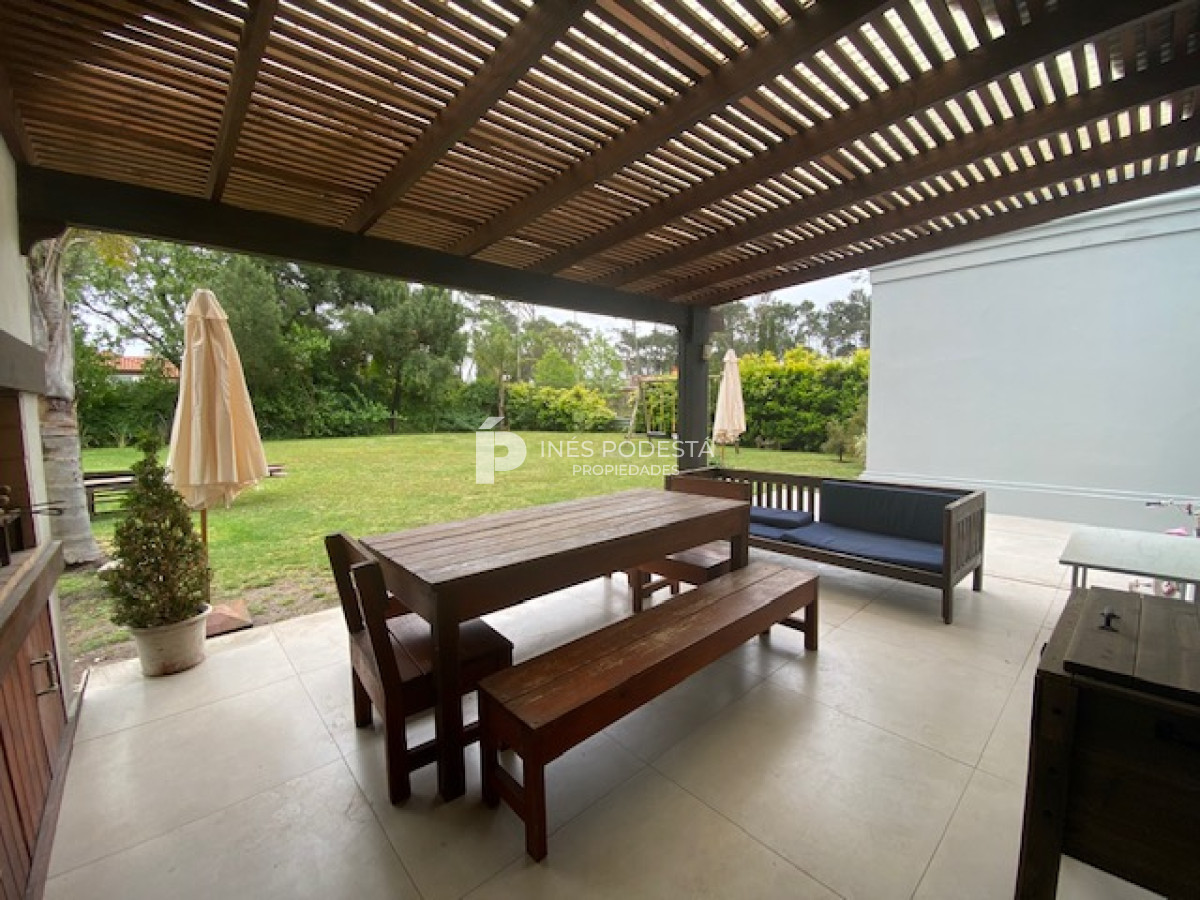 Casa ID.38326 - Alquiler CASA EN MARLY 4 DORMITORIOS