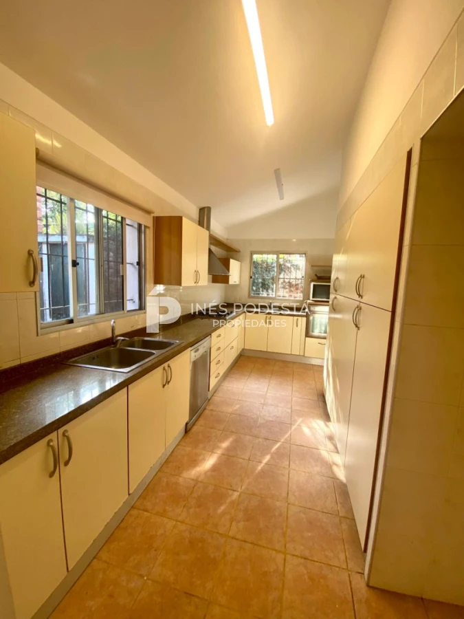 Casa ID.4647 - Venta casa con 4 dormitorios Punta del Este