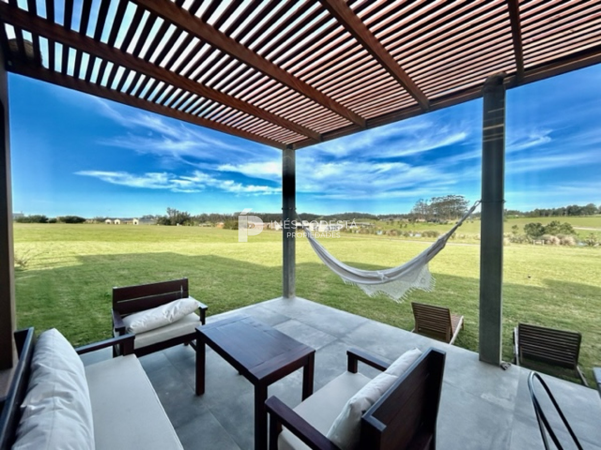 Casa ID.40180 - VENTA EN PUEBLO MIO, DOS SUITES MÁS TOILETTE