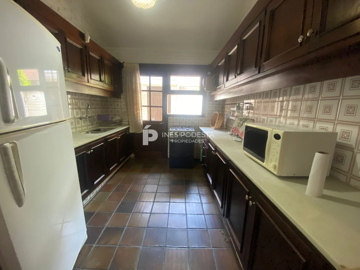 Casa ID.92 - Alquiler 3 dormitorios y dependencia de servicio