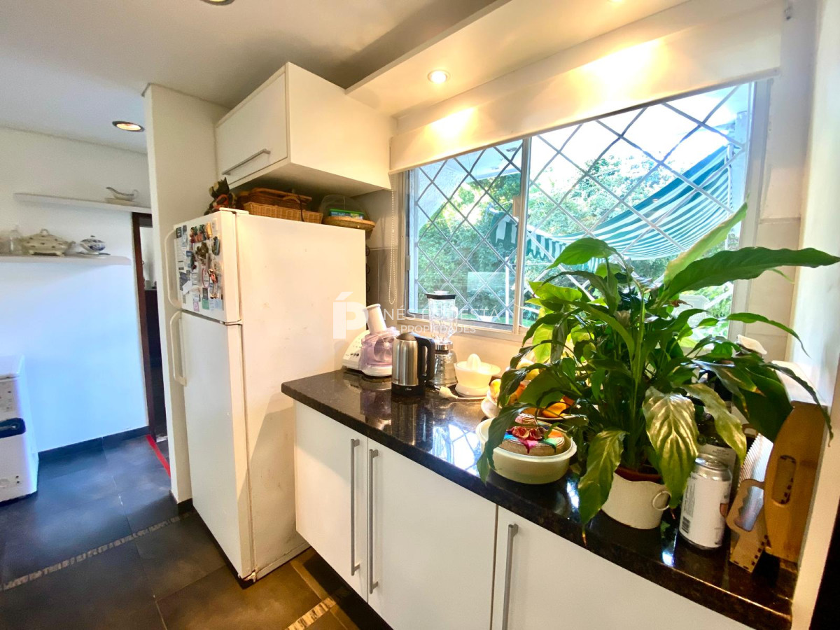 Casa ID.1973 - Venta en Cantegril 4 dormitorios y dependencia de servicio