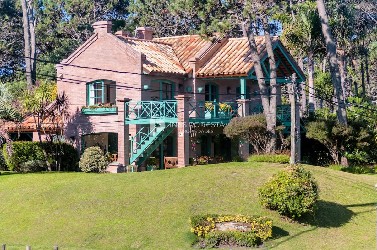Casa ID.38389 - Alquiler 4 dormitorios