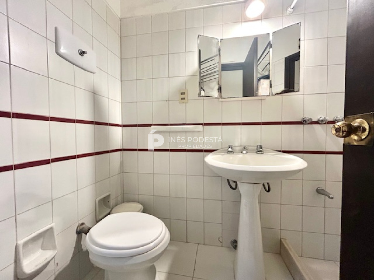 Casa ID.6104 - Venta casa 3 dormitorios y dependencia de servicio