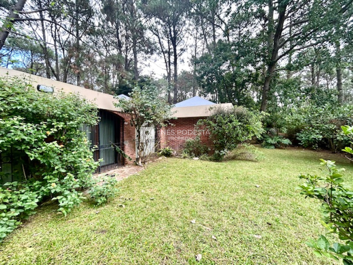 Casa ID.6104 - Venta casa 3 dormitorios y dependencia de servicio