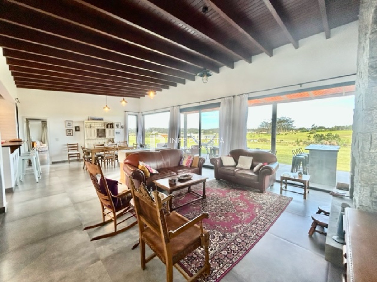 Casa ID.40180 - VENTA EN PUEBLO MIO, DOS SUITES MÁS TOILETTE