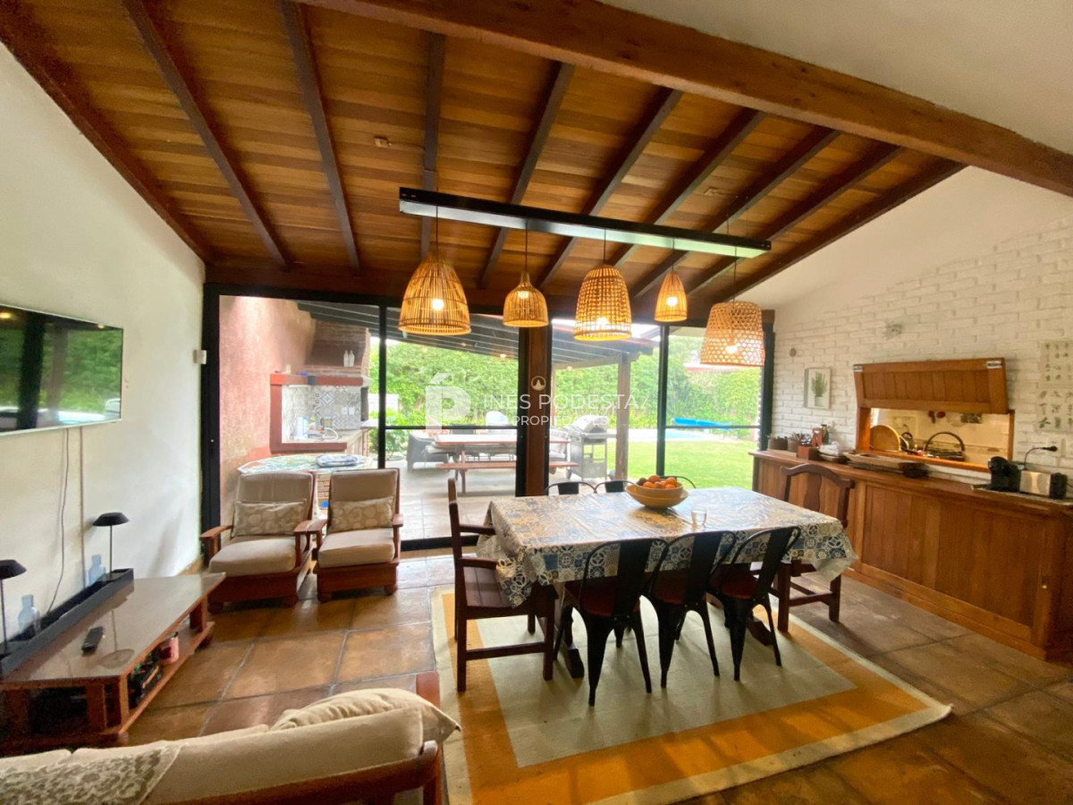 Casa ID.483 - Casa en Mansa de 3 dormitorios en alquiler de temporada