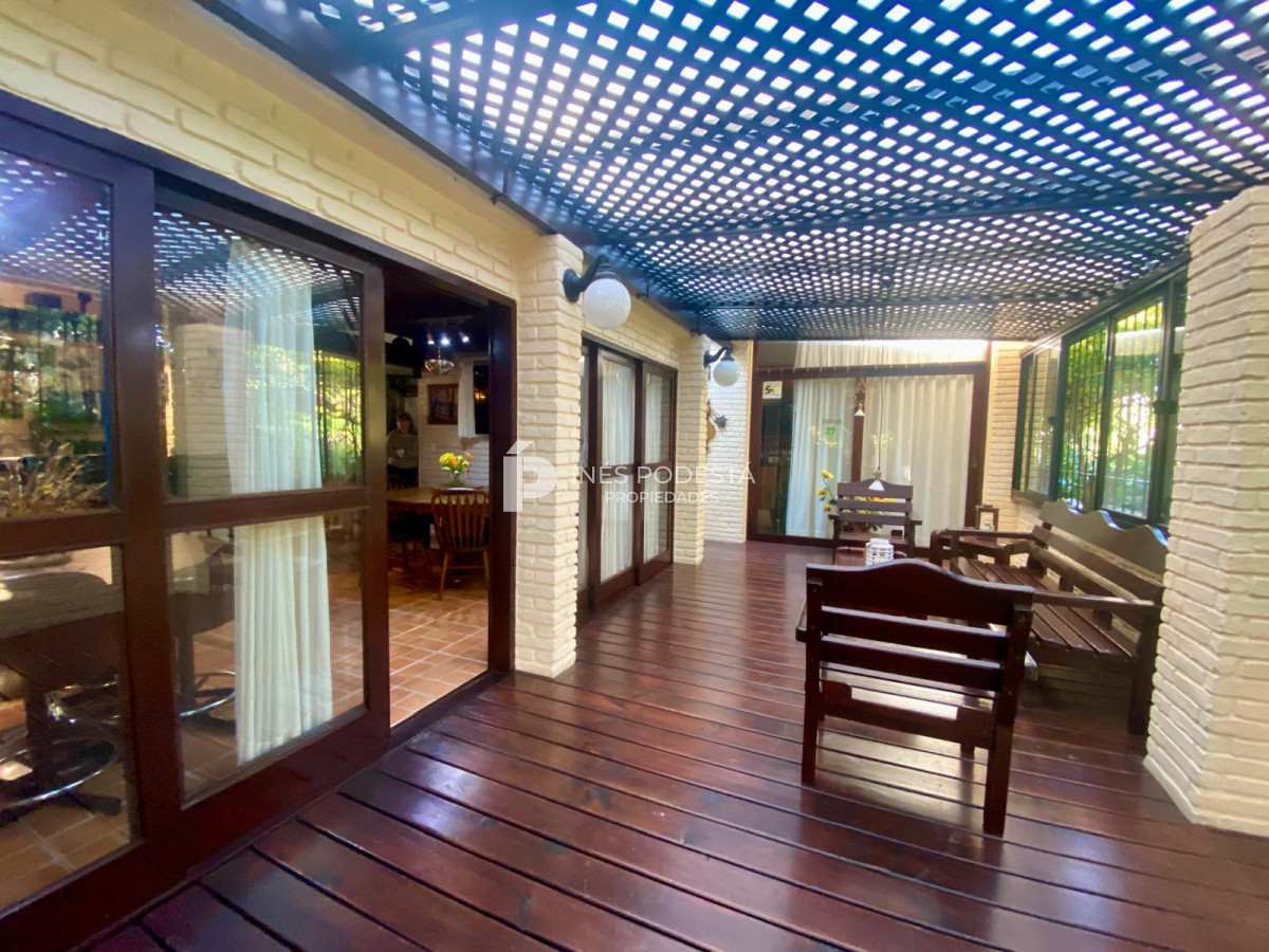 Casa ID.8046 - Alquiler casa de 5 dormitorios 