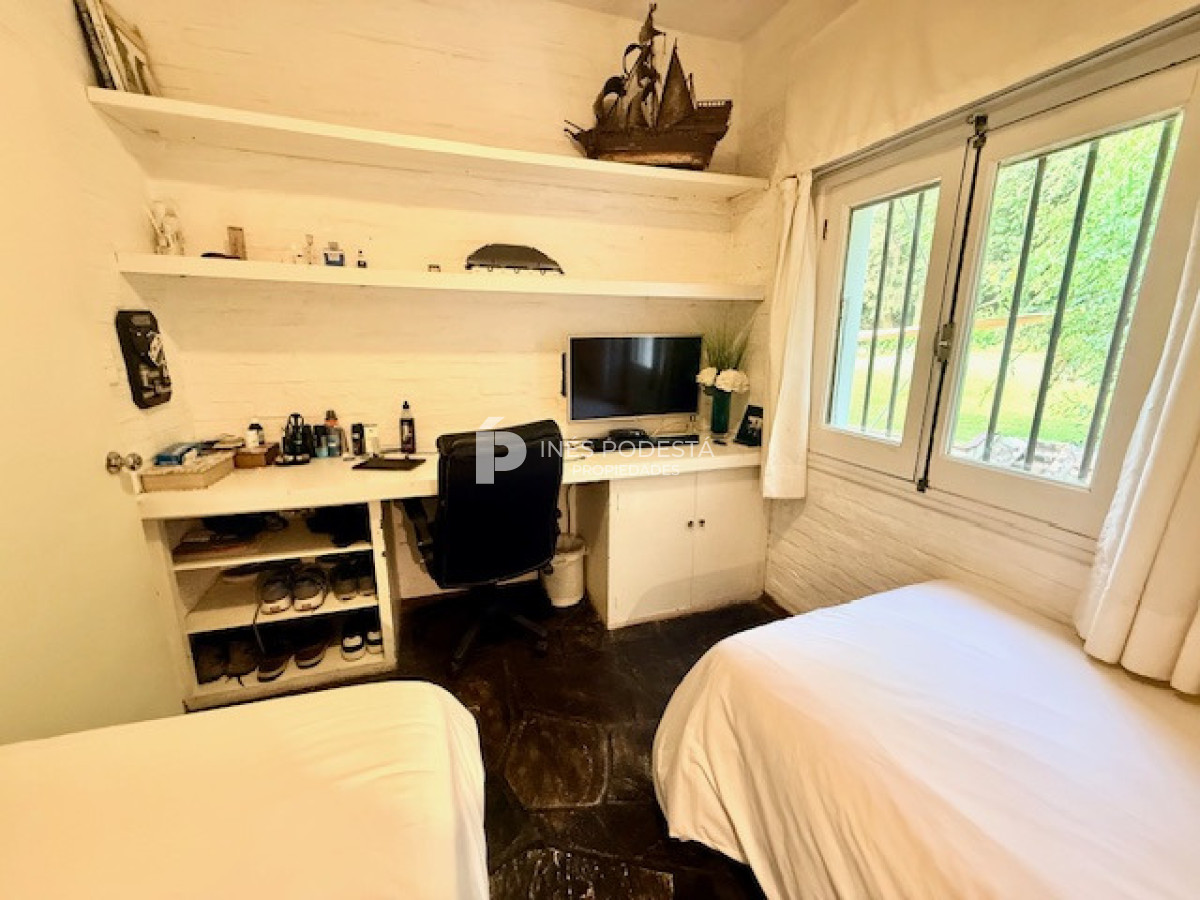 Casa ID.41924 - Se vende estupendo lote con casa