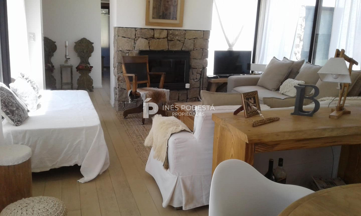 Casa ID.38341 - Venta casa de 2 dormitorios y 2 baños