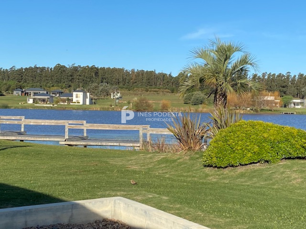 Casa ID.40180 - VENTA EN PUEBLO MIO, DOS SUITES MÁS TOILETTE