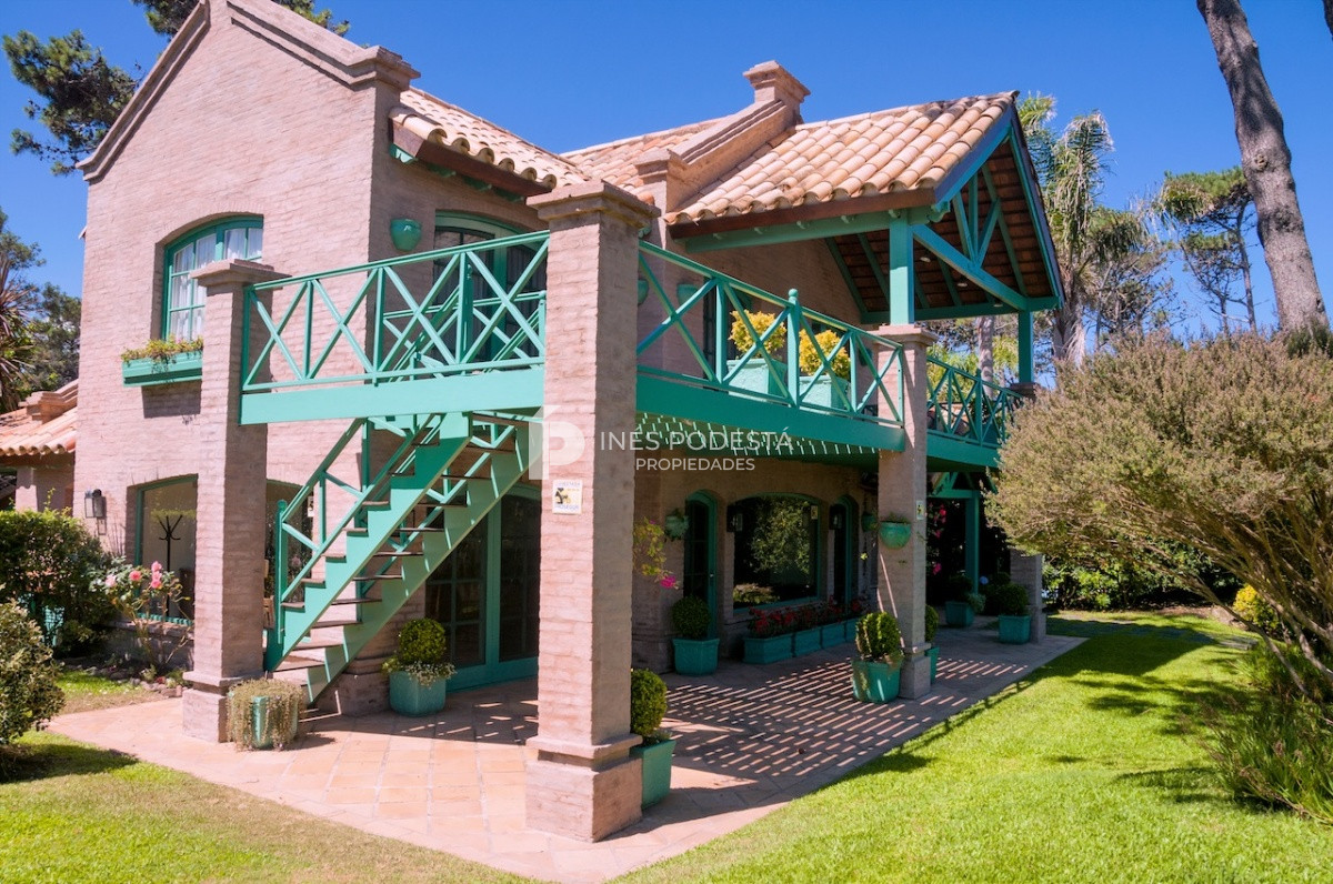 Casa ID.38389 - Alquiler 4 dormitorios
