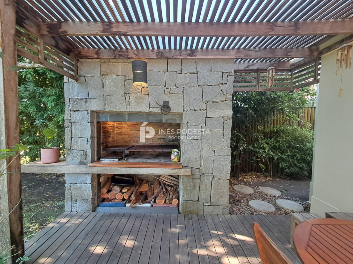 Casa ID.41900 - Casa en venta con 3 dormitorios y 2 baños