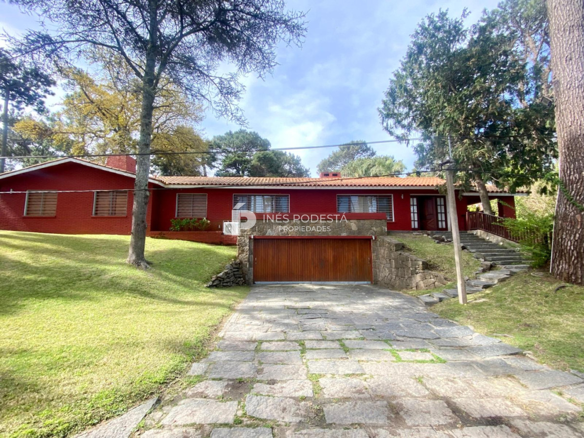 Casa ID.4899 - Venta casa en mansa 4 dormitorios, piscina| Punta del Este