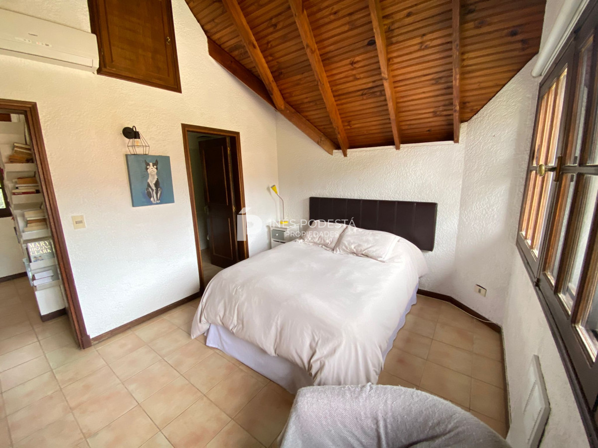 Casa ID.6797 - CASA VENTA Y ALQUILER DE TEMPORADA 4 DORMITORIOS Y DEPENDENCIA 