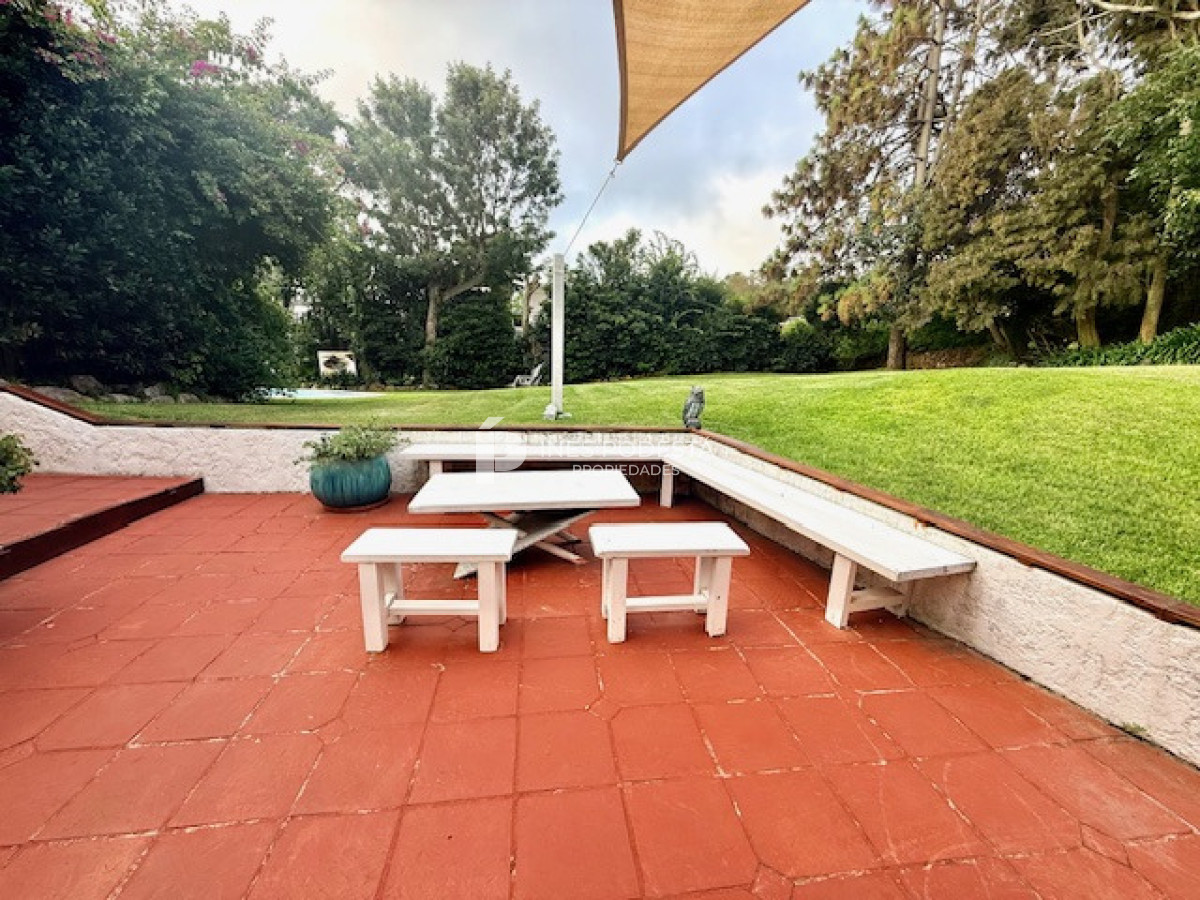 Casa ID.41924 - Se vende estupendo lote con casa