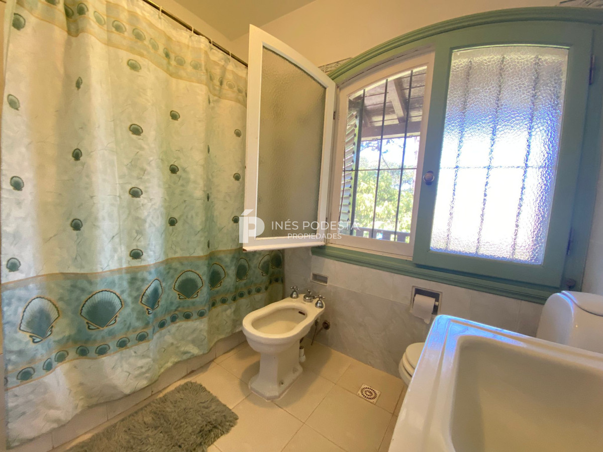 Casa ID.6993 - ALQUILER San Rafael, 4 dormitorios