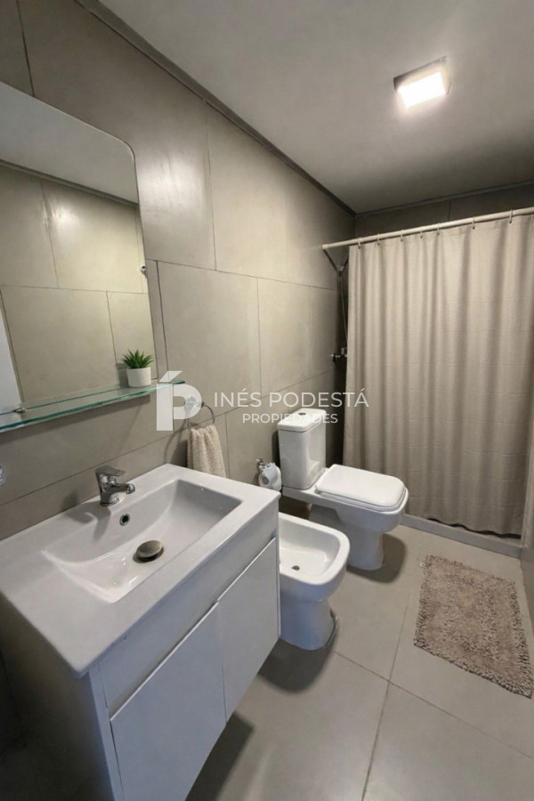Casa ID.41914 - Venta propiedad moderna con 2 suites y dependencia de servicio