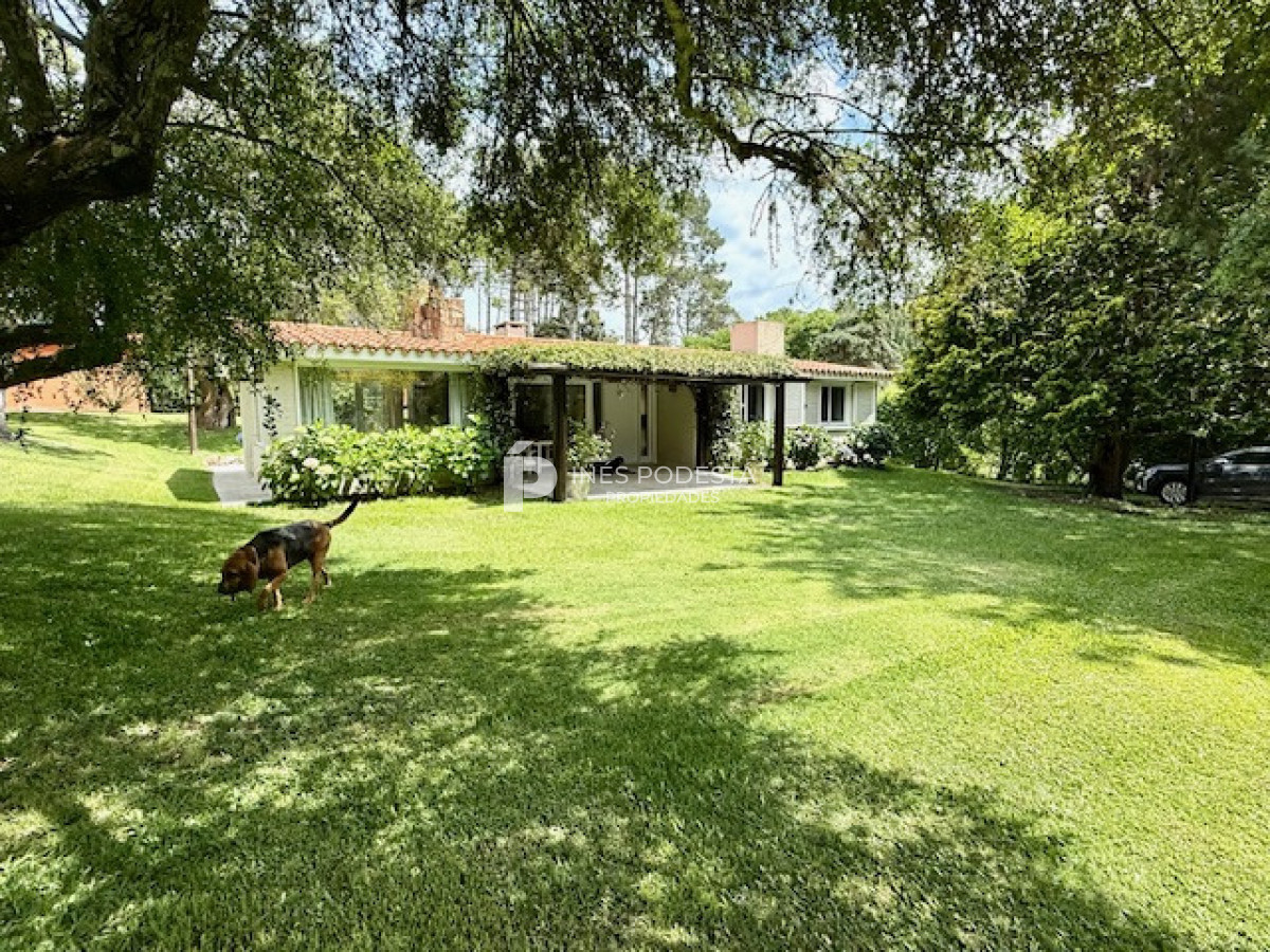 Casa ID.41865 - Alquiler 4 dormitorios y 3 baños