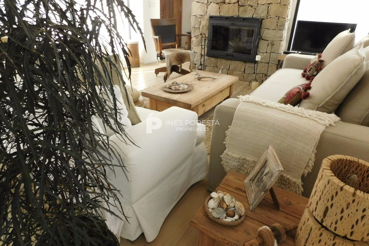 Casa ID.38341 - Venta casa de 2 dormitorios y 2 baños