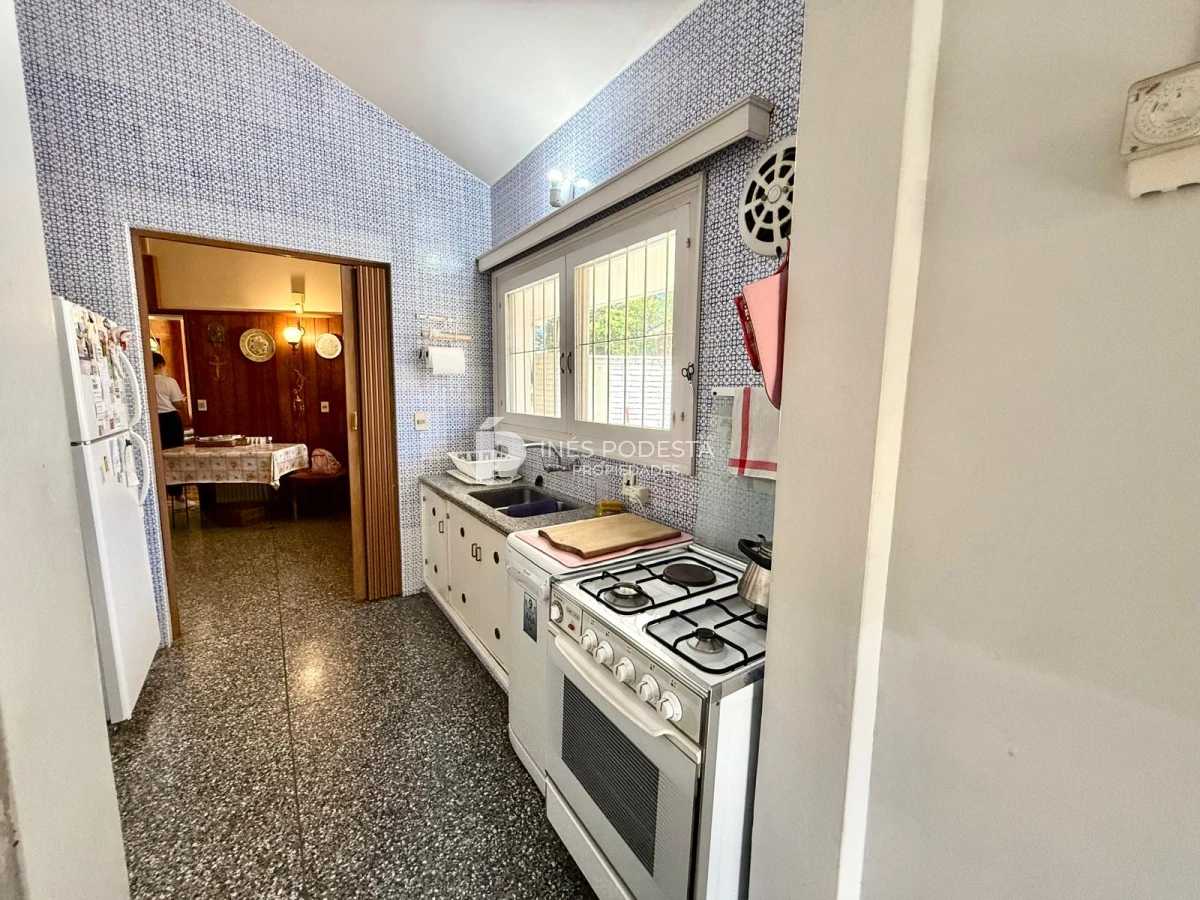 Casa ID.41758 - Venta casa 4 dormitorios y dependencia de servicio