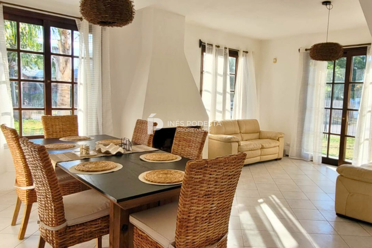 Casa ID.41817 - Alquiler con piscina de 3 dormitorios en Mansa