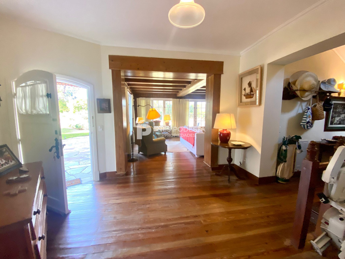Casa ID.37941 - Casa en Venta Punta del Este 5 dormitorios Golf
