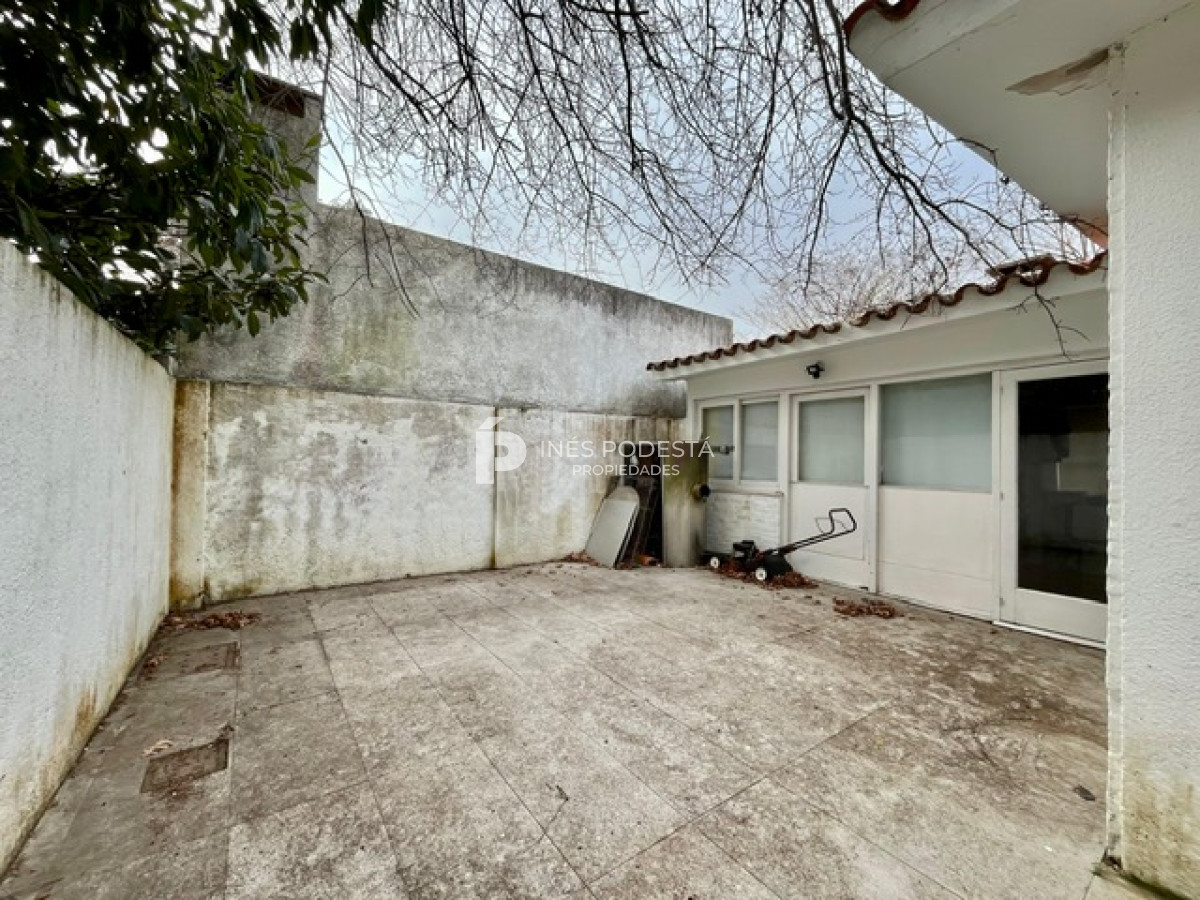 Casa ID.41572 - Venta casa sobre Br. Artigas con 4 dormitorios