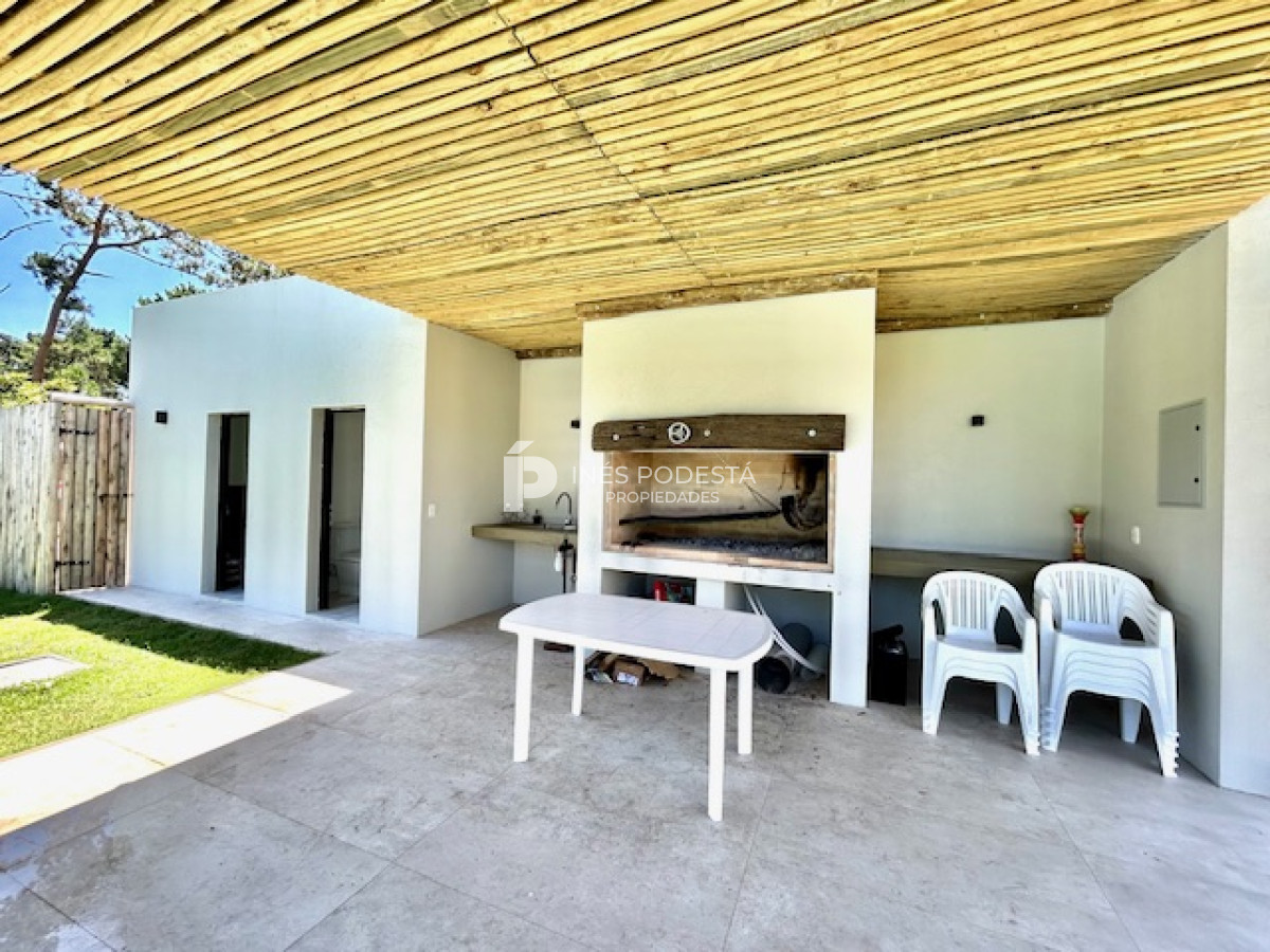 Casa ID.40388 -  Casa en Alquiler 3 dormitorios  piedras del chileno