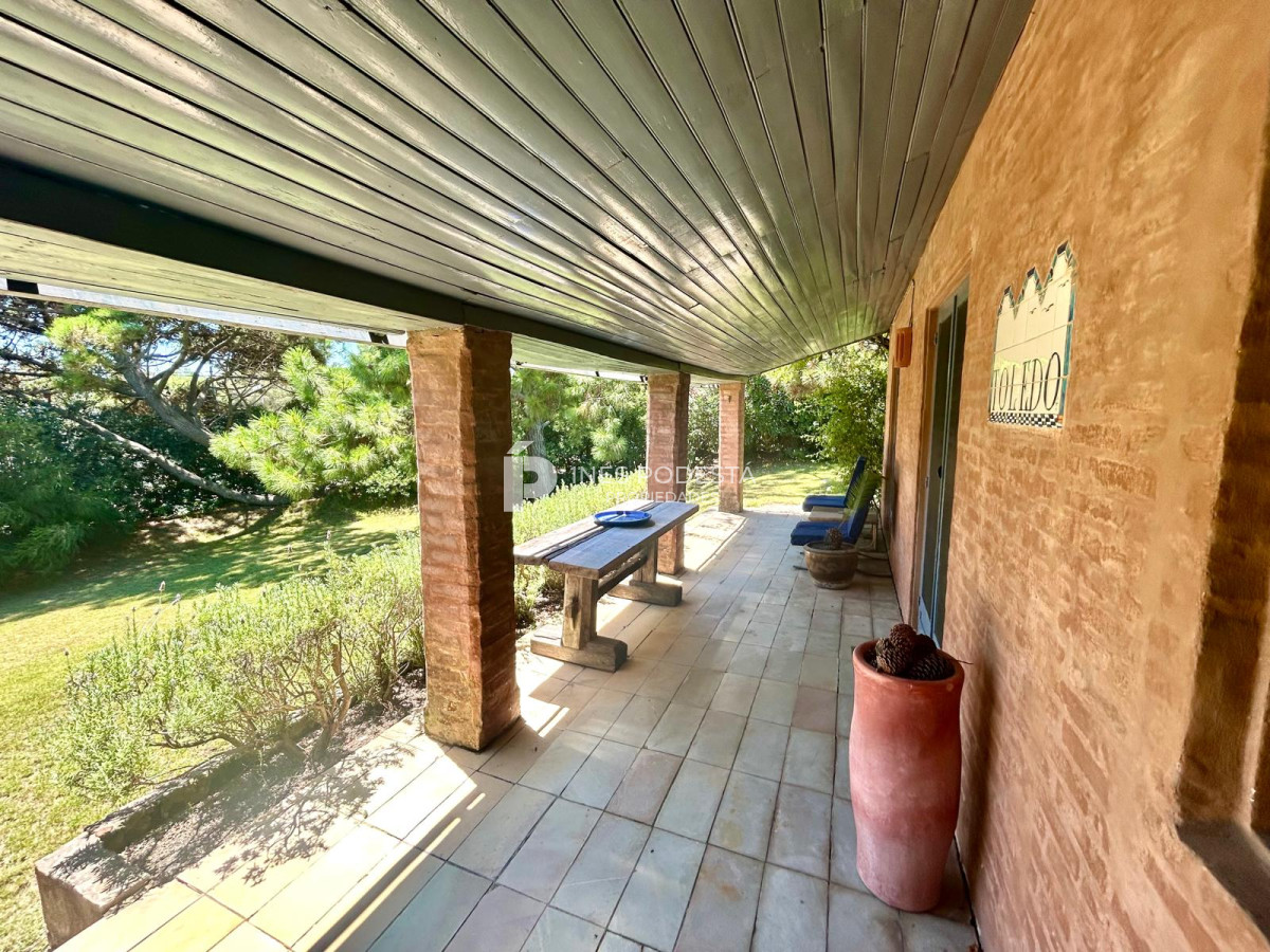 Casa ID.1056 - Venta y alquiler 3 suites