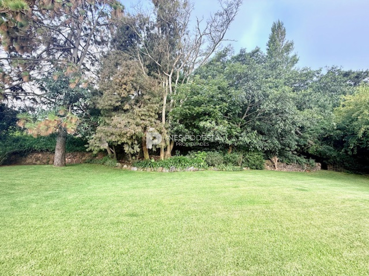 Casa ID.41924 - Se vende estupendo lote con casa