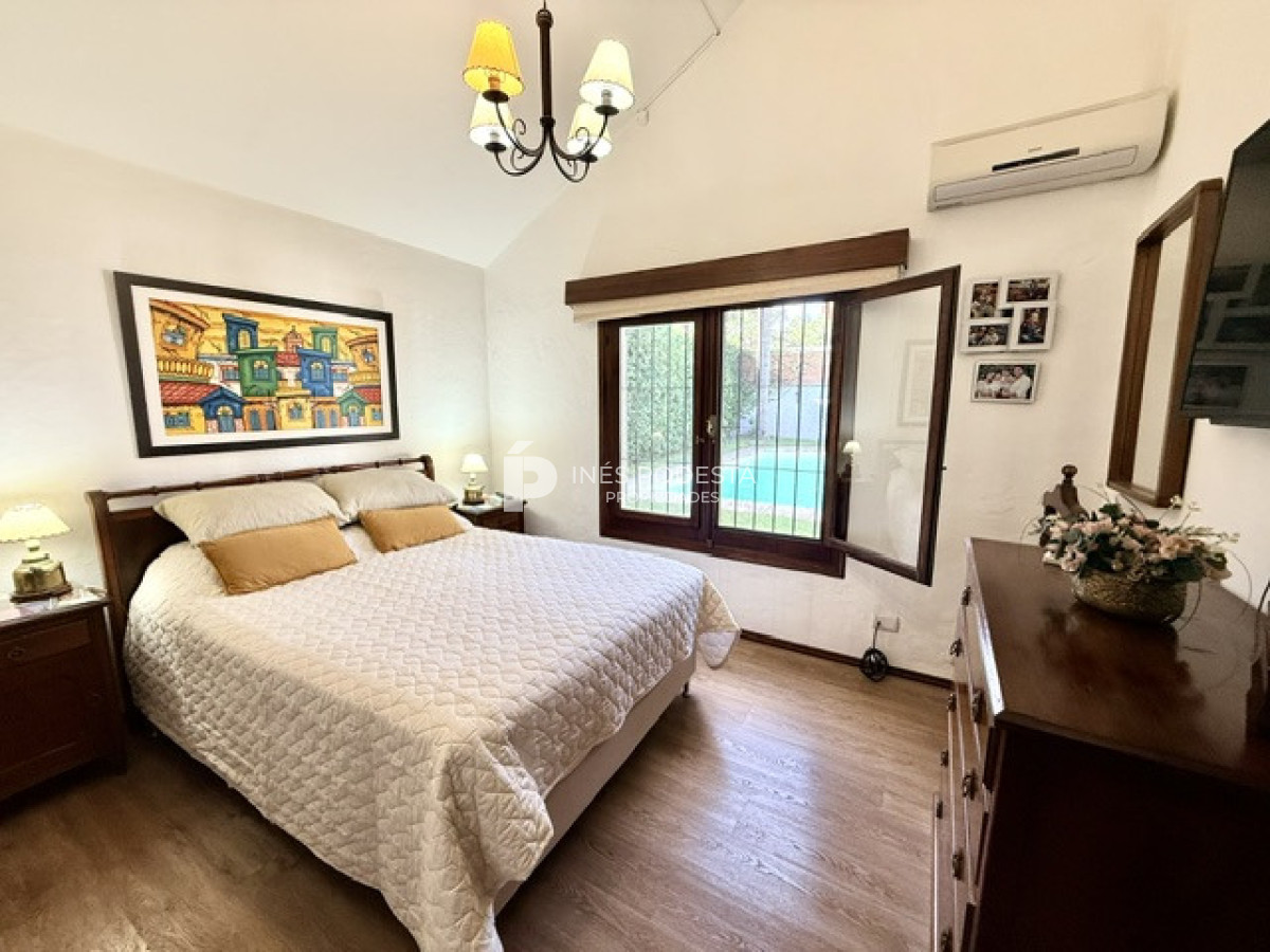 Casa ID.230 - Venta casa con 3 dormitorios y medio con piscina