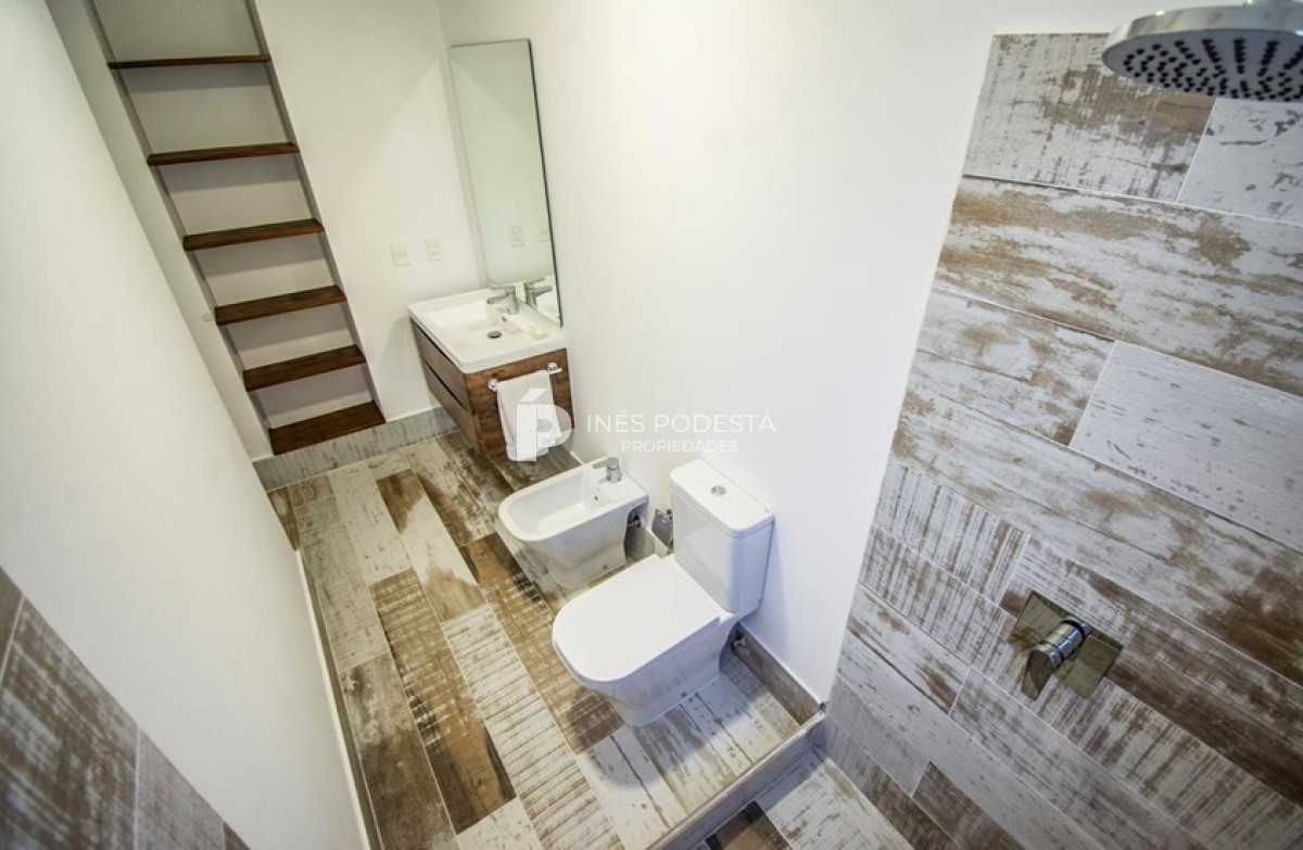 Casa ID.8678 - Alquiler 4 dormitorios y dependencia de servicio con piscina