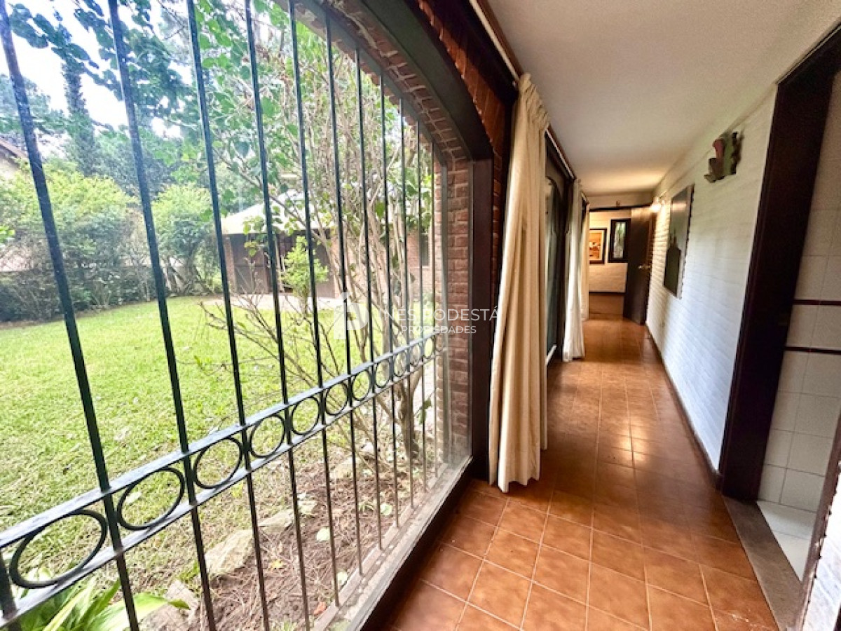 Casa ID.6104 - Venta casa 3 dormitorios y dependencia de servicio