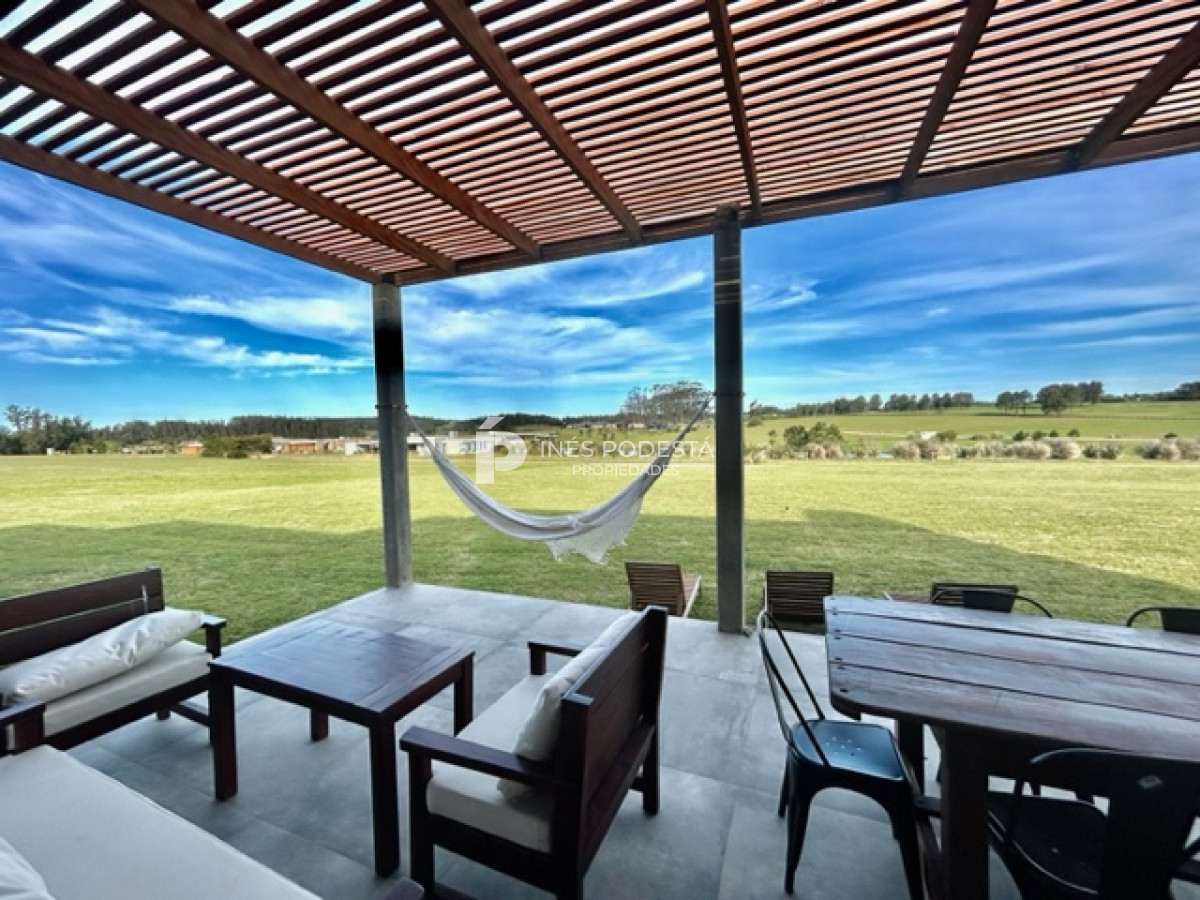 Casa ID.40180 - VENTA EN PUEBLO MIO, DOS SUITES MÁS TOILETTE
