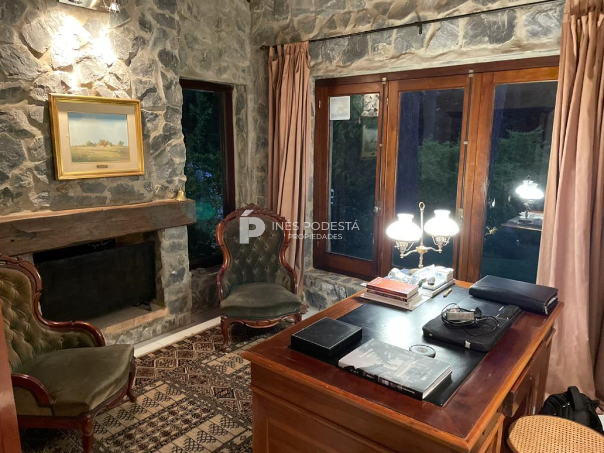 Casa ID.38549 - Casa en Venta 4 dormitorios y 3 baños en Club del Lago