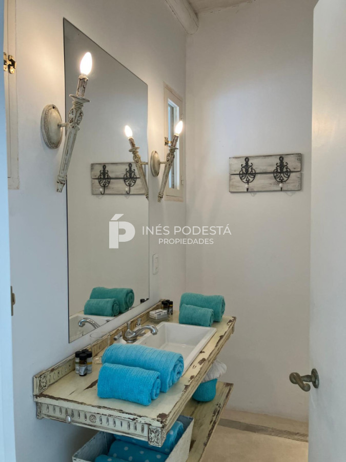 Casa ID.41594 - Venta en Punta Piedras con 2 dormitorios