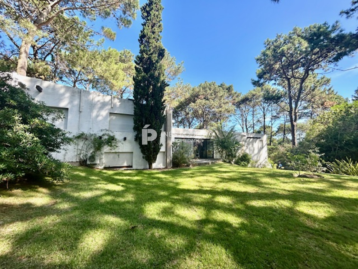 Club del Lago - GoPunta - Portal Inmobiliario de Punta del Este - Maldonado
