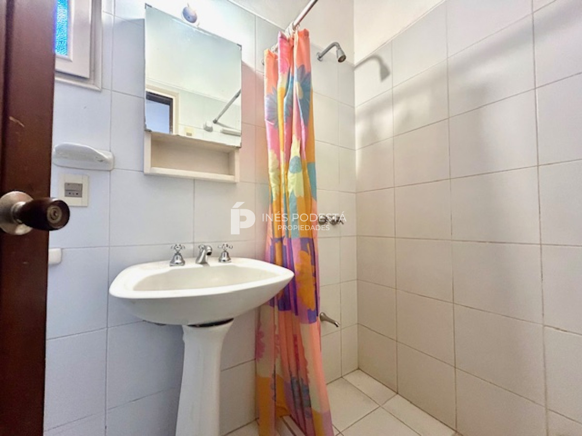 Casa ID.4899 - Venta casa en mansa 4 dormitorios y dependencia de servicio,  piscina