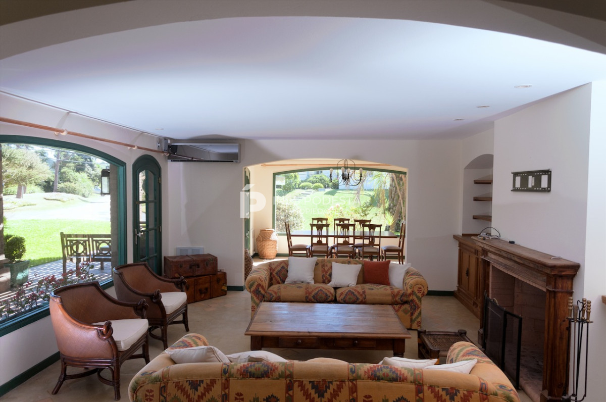 Casa ID.38389 - Alquiler 4 dormitorios