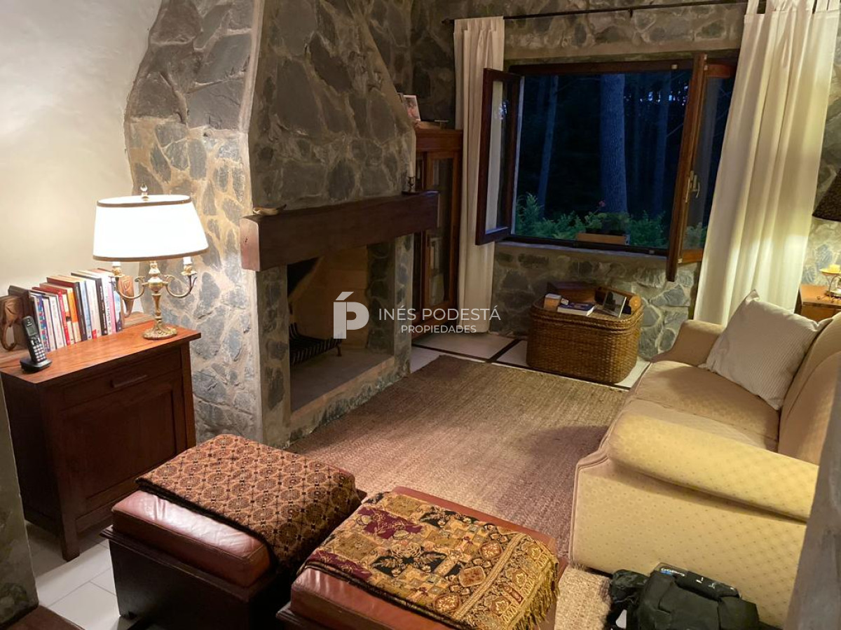 Casa ID.38549 - Casa en Venta 4 dormitorios y 3 baños en Club del Lago