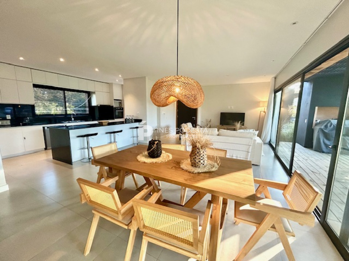 Casa ID.40814 - Alquiler en San Rafael barrio privado 3 dormitorios Punta del Este