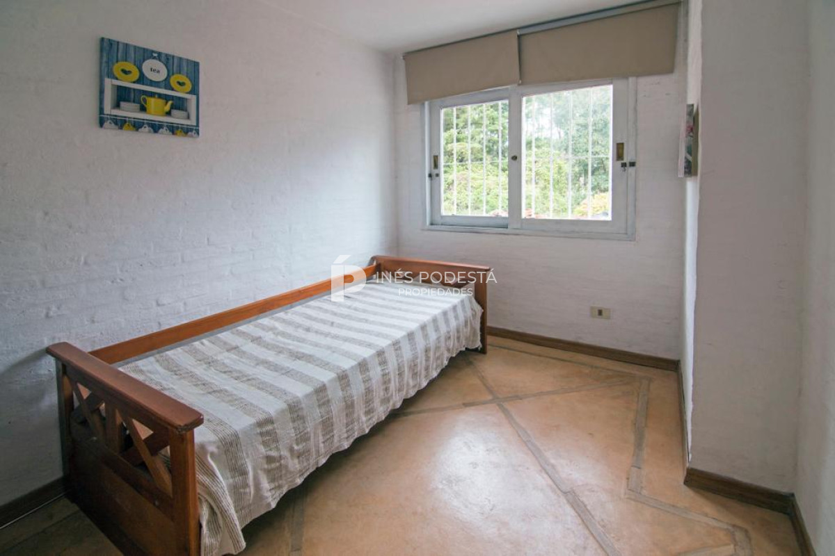 Casa ID.39397 - Casa en venta Burnett 4 dormitorios con piscina