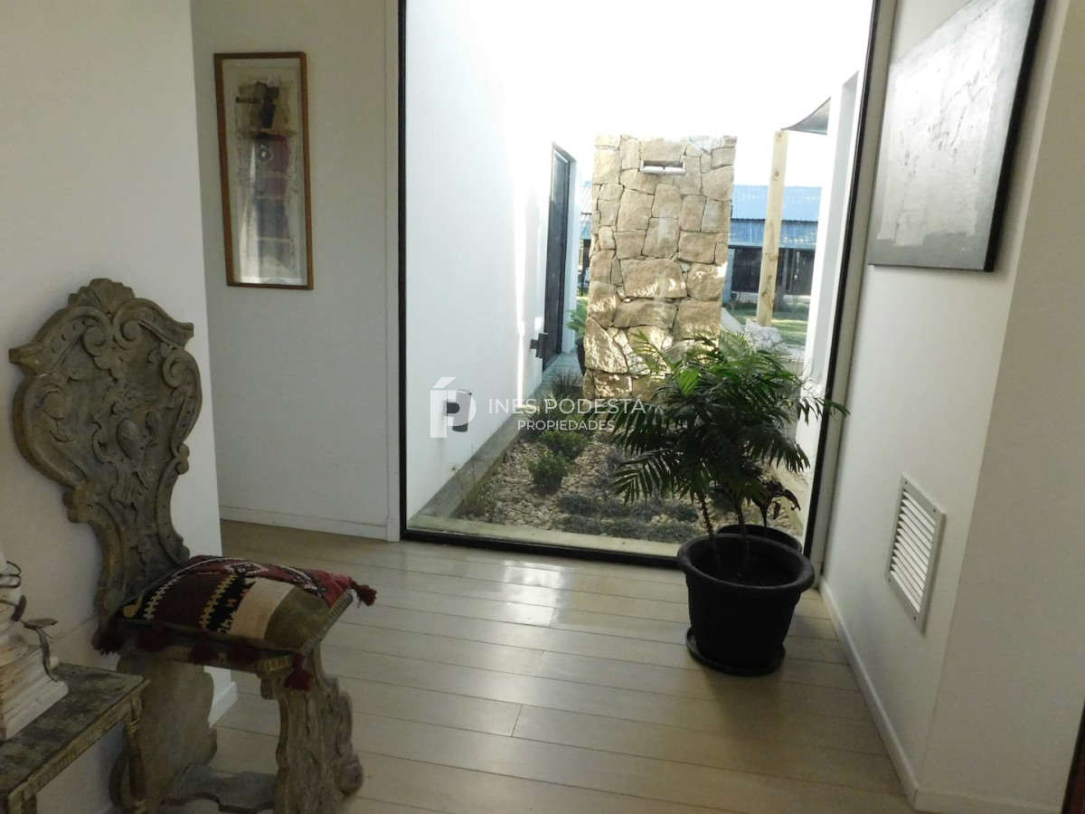Casa ID.38341 - Venta casa de 2 dormitorios y 2 baños