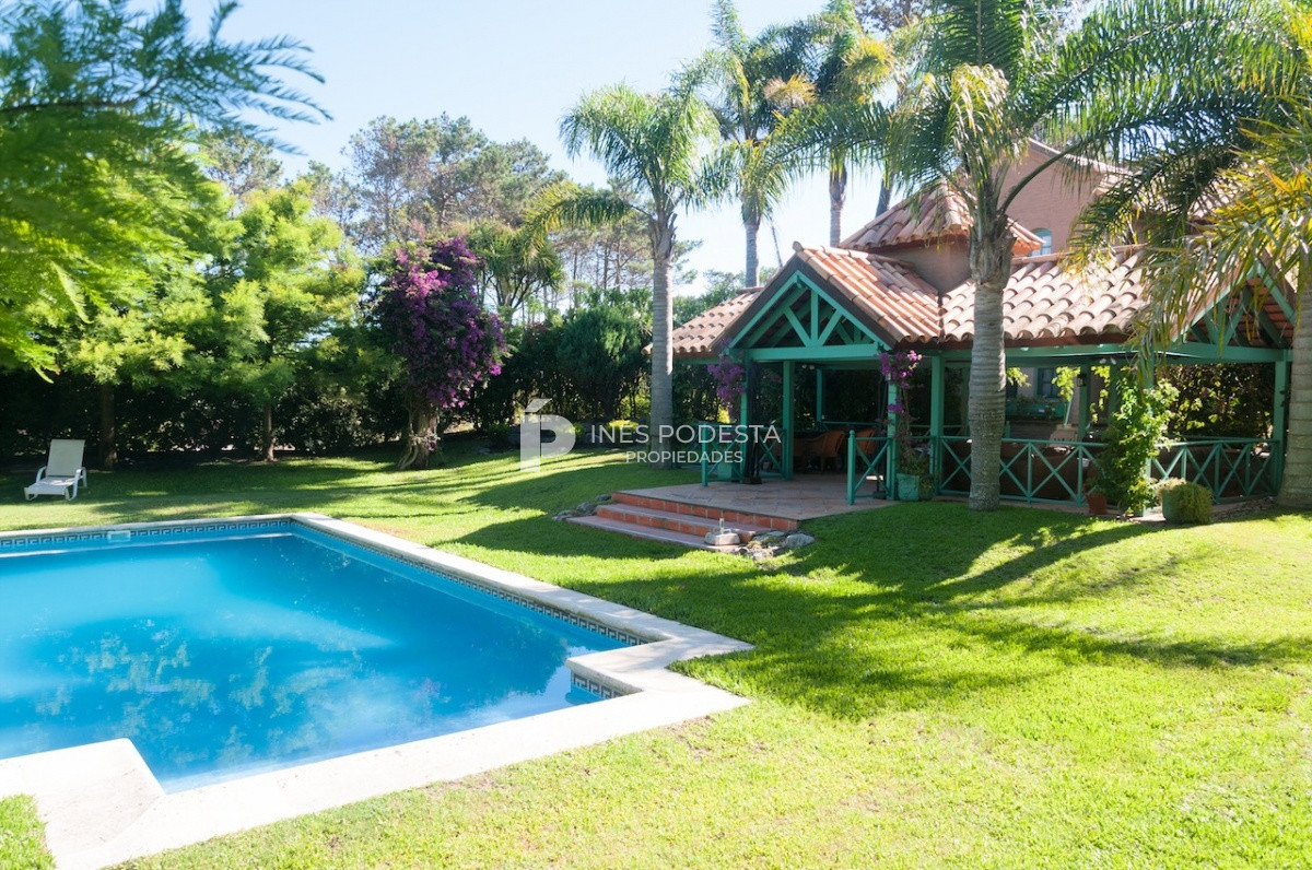 Casa ID.38389 - Alquiler 4 dormitorios