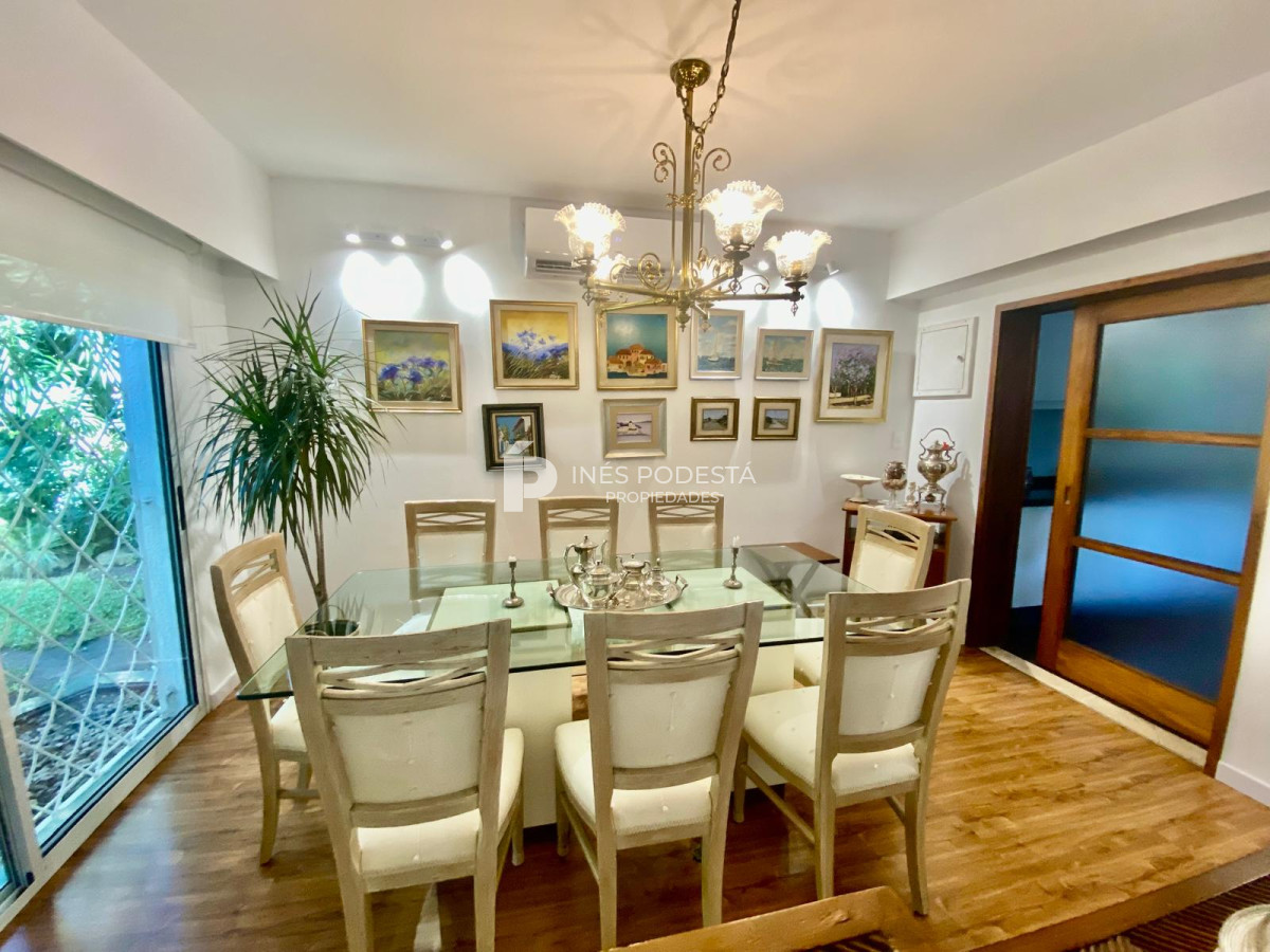 Casa ID.1973 - Venta en Cantegril 4 dormitorios y dependencia de servicio