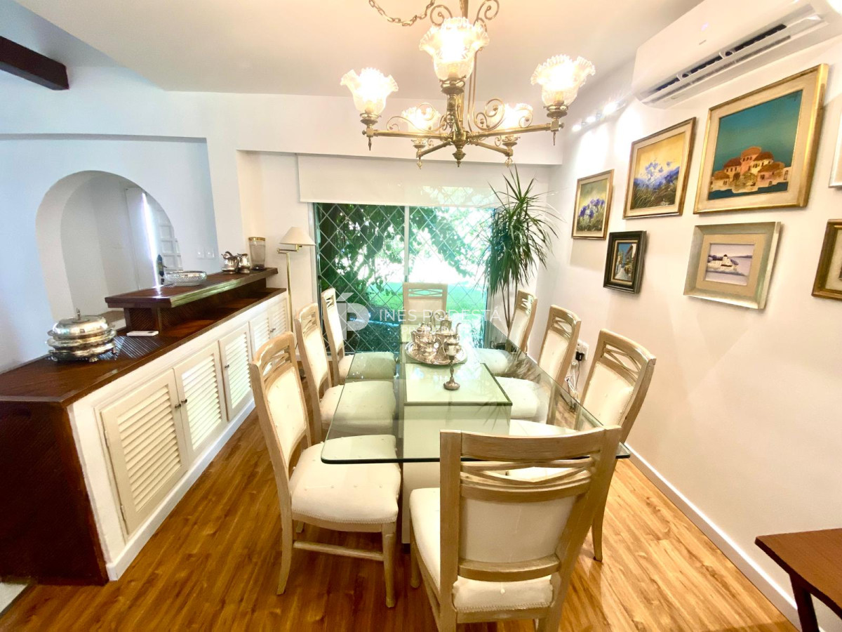 Casa ID.1973 - Venta en Cantegril 4 dormitorios y dependencia de servicio