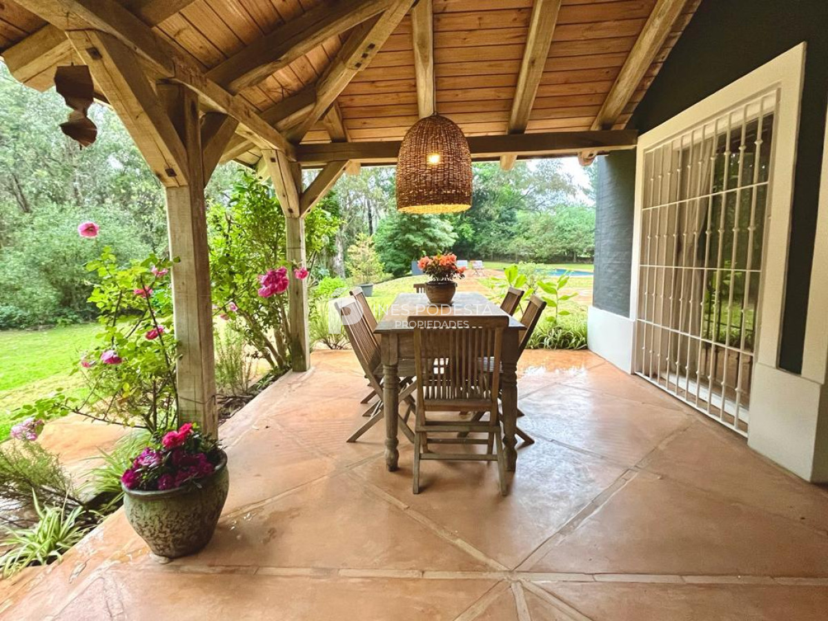 Casa ID.39397 - Casa en venta Burnett 4 dormitorios con piscina