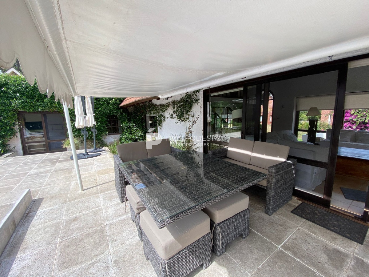 Casa ID.6797 - CASA VENTA Y ALQUILER DE TEMPORADA 4 DORMITORIOS Y DEPENDENCIA 